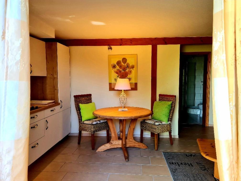 Alte Und Neue Buednerei Apartamento Groß Zicker Exterior foto