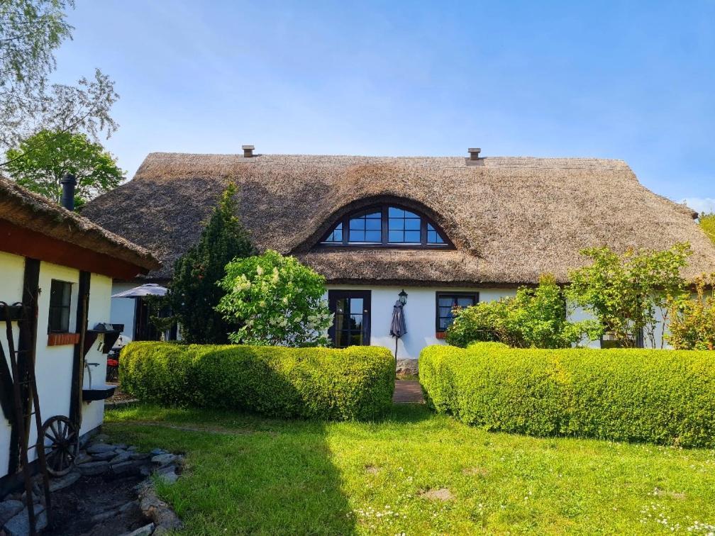 Alte Und Neue Buednerei Apartamento Groß Zicker Exterior foto